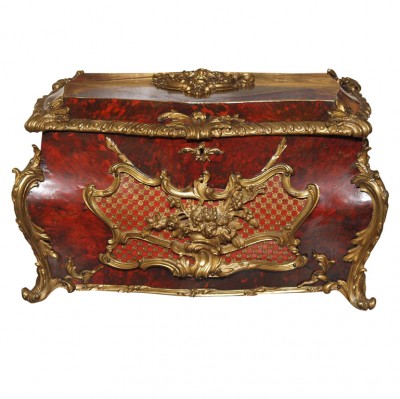 EXCEPTIONAL 18TH C FRENCH JEWELL CASKET