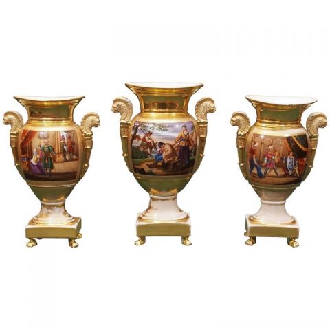 Set of Three Urn Form Vieux Paris Garniture